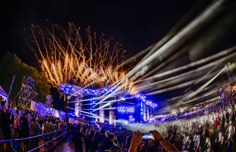 The third day of Beats for Love: A tribute to the fans, charity and an endless party under the baton of the Brazilian Alok